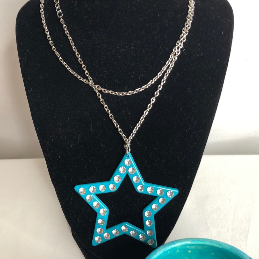 New necklace earrings and bracelet - Picture 4 of 4